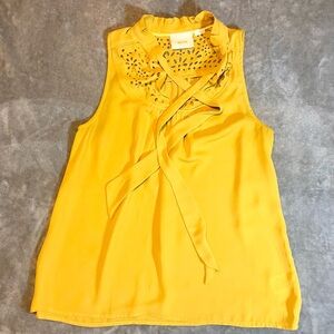 Mauve Anthropologie gold yellow sleeveless tie neck blouse Floral laser cutout 4